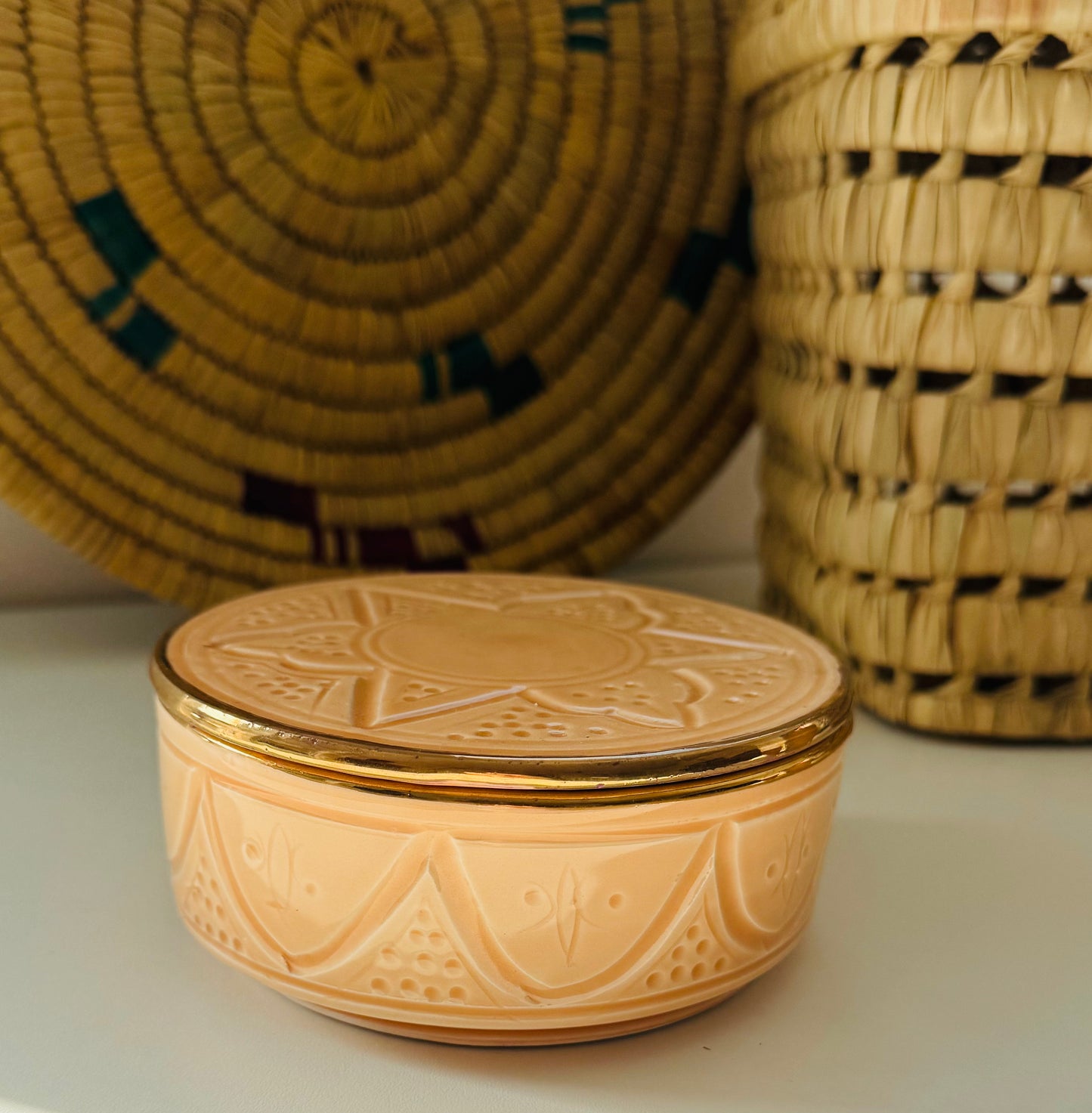 Boîte artisanale en céramique