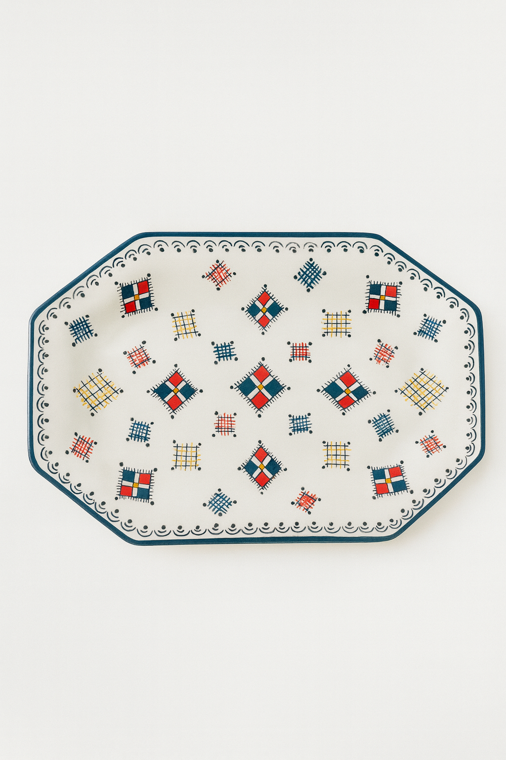 Assiette artisanale à motifs berbères