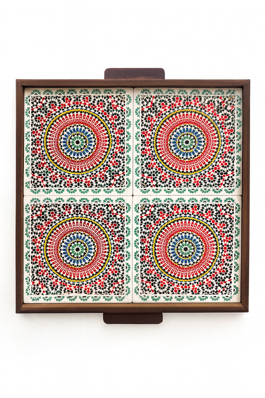 Plateau en bois et carreaux de zelliges artisanaux