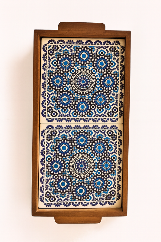 Plateau en bois et carreaux de zelliges artisanaux