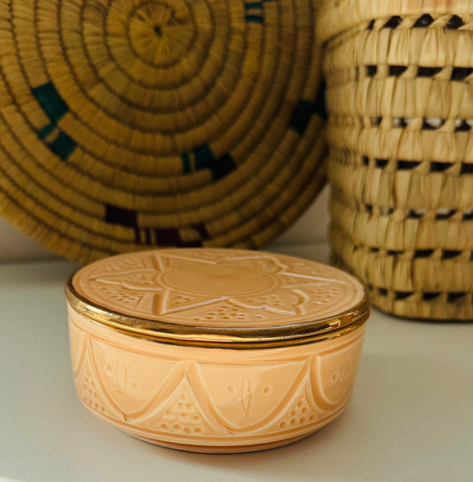Boîte artisanale en céramique