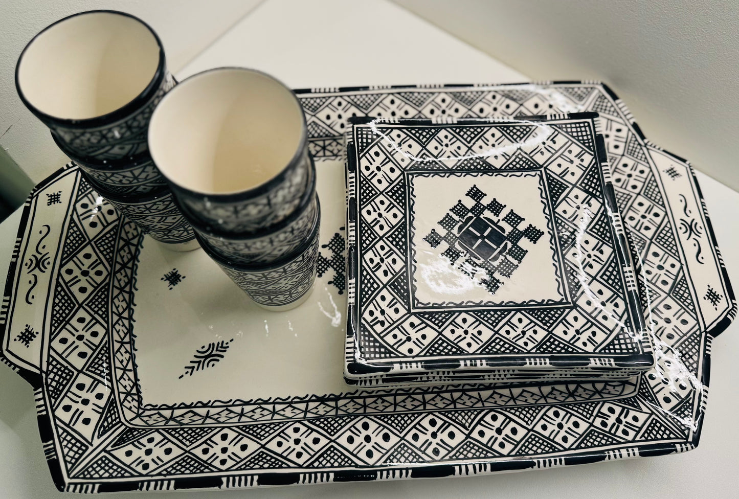 Grande Assiette Artisanale Noir & Blanc